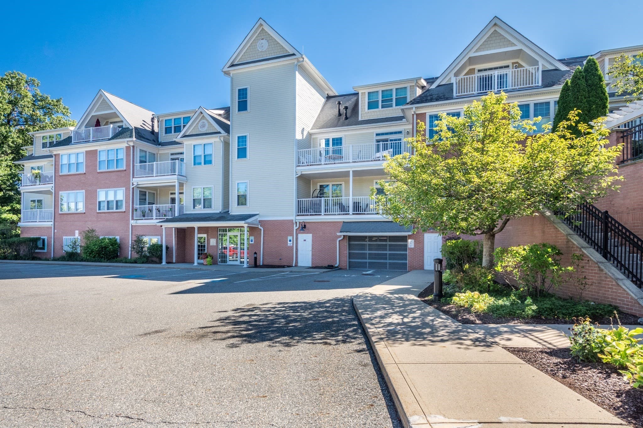 95 Conant Street # 302, Concord MA 01742