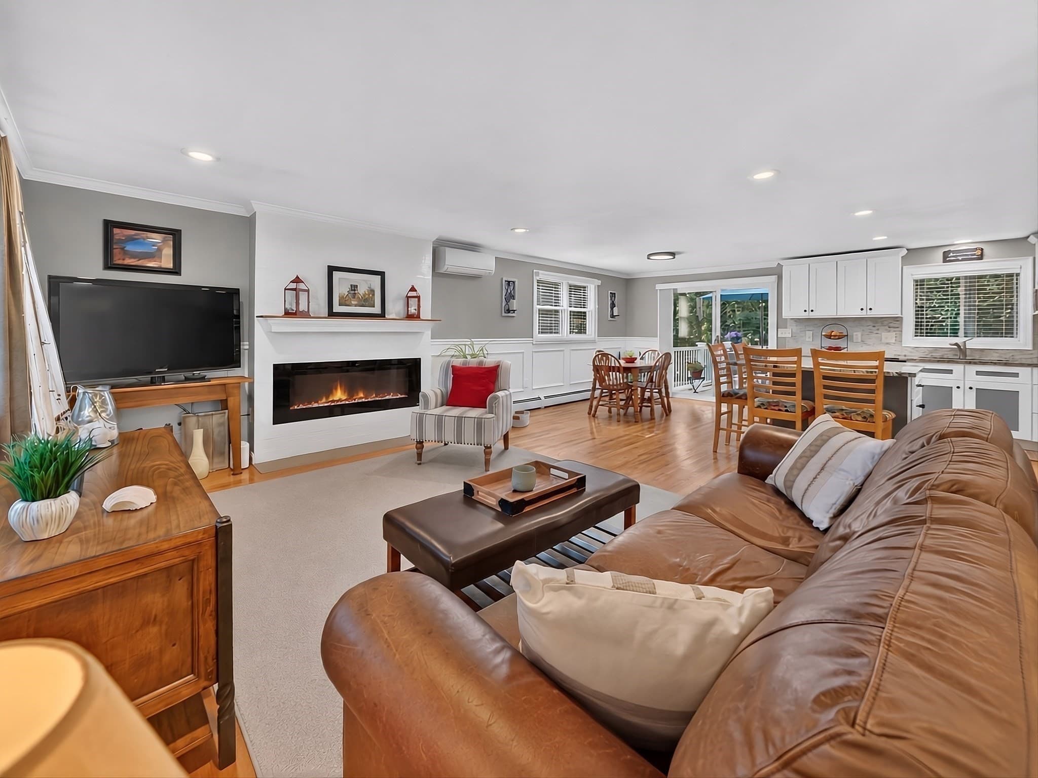 Single Family Residence at 165 Forest Street, Hamilton MA 01982, Hamilton, photo 2 of 38