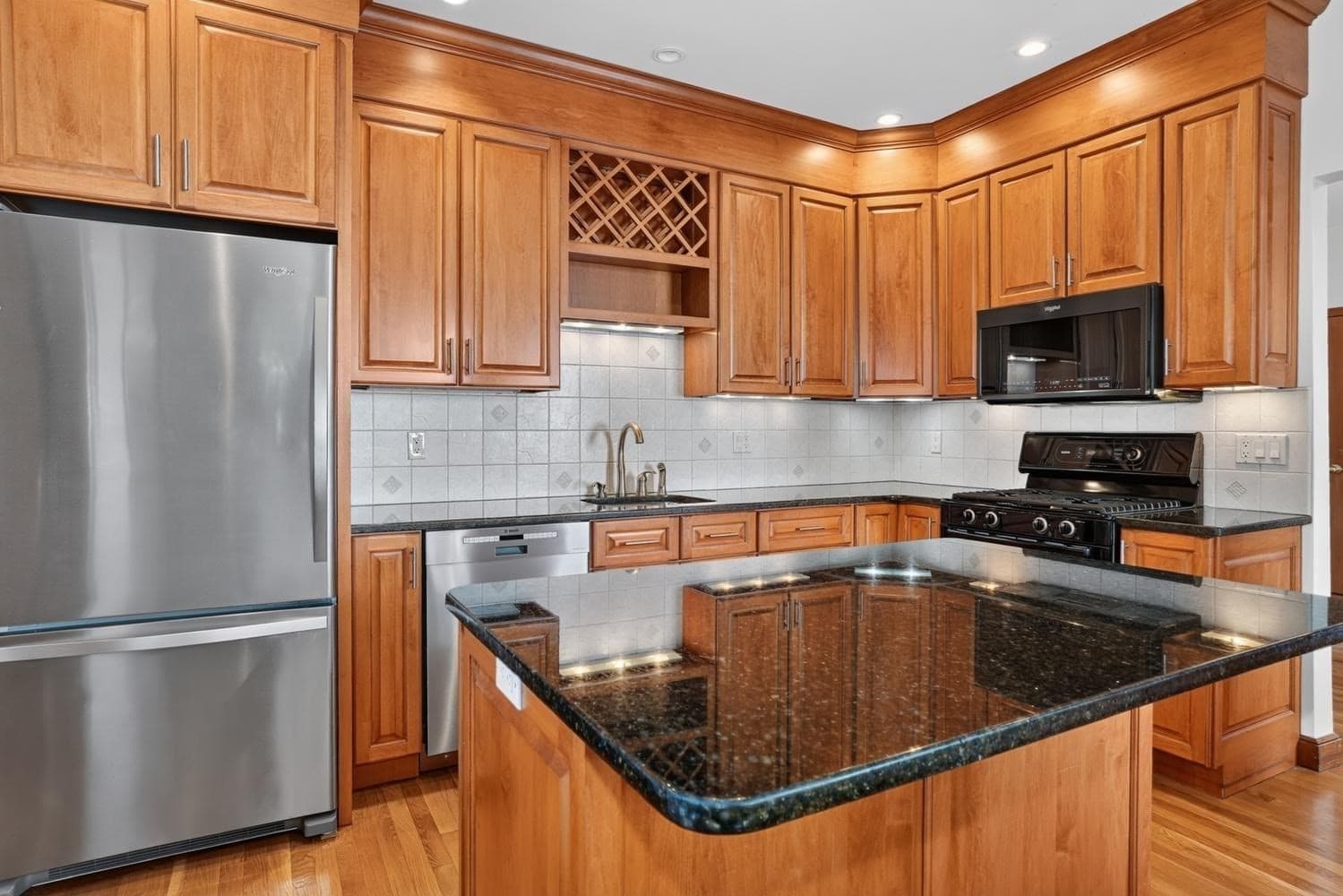 Condominium at 9 Ash St # 1, Belmont MA 02478, Belmont, photo 6 of 27