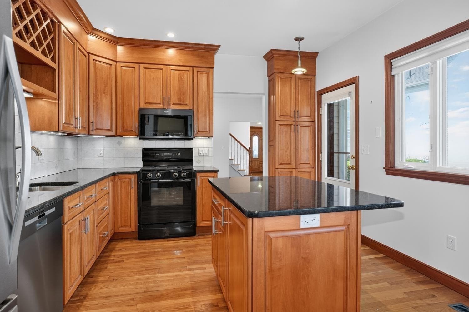 Condominium at 9 Ash St # 1, Belmont MA 02478, Belmont, photo 8 of 27