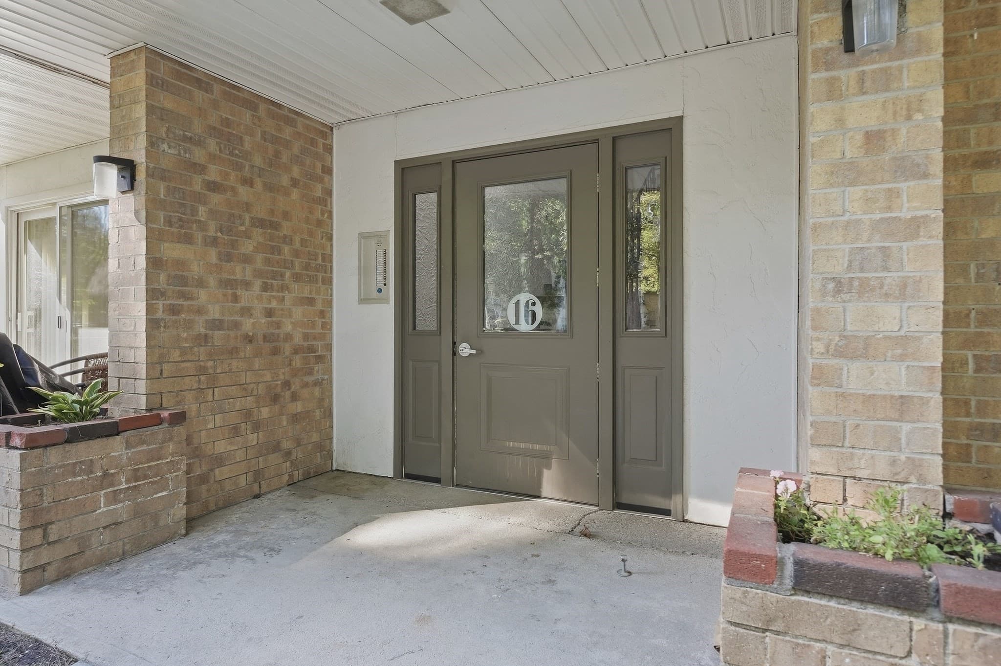 Condominium at 16 Shadowbrook Ln # 35, Milford MA 01757, Milford, photo 2 of 23