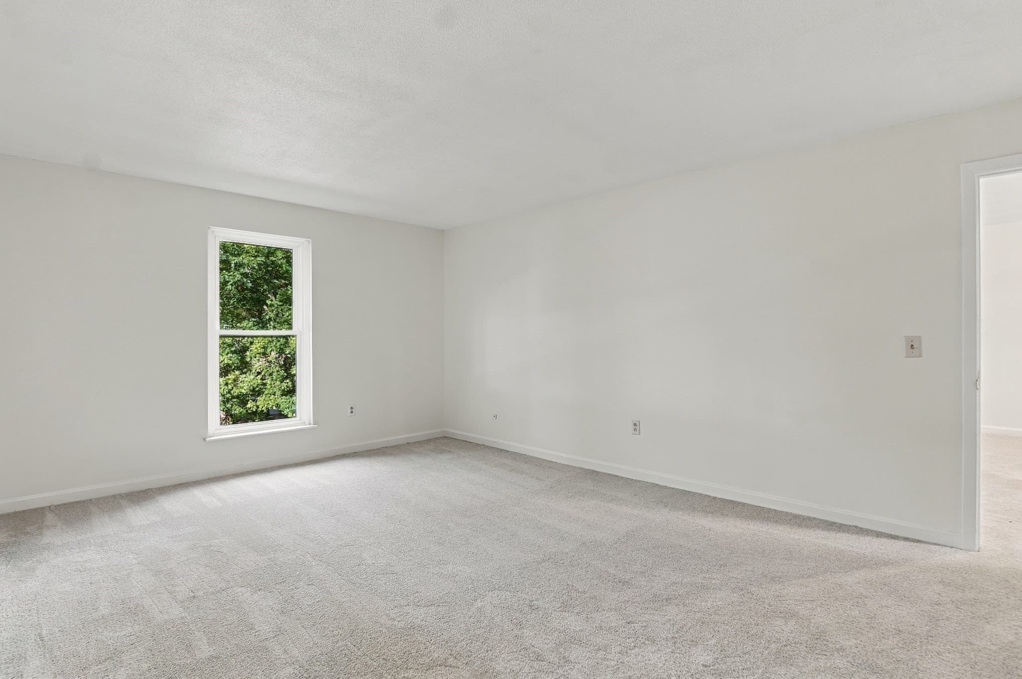 Condominium at 16 Shadowbrook Ln # 35, Milford MA 01757, Milford, photo 14 of 23