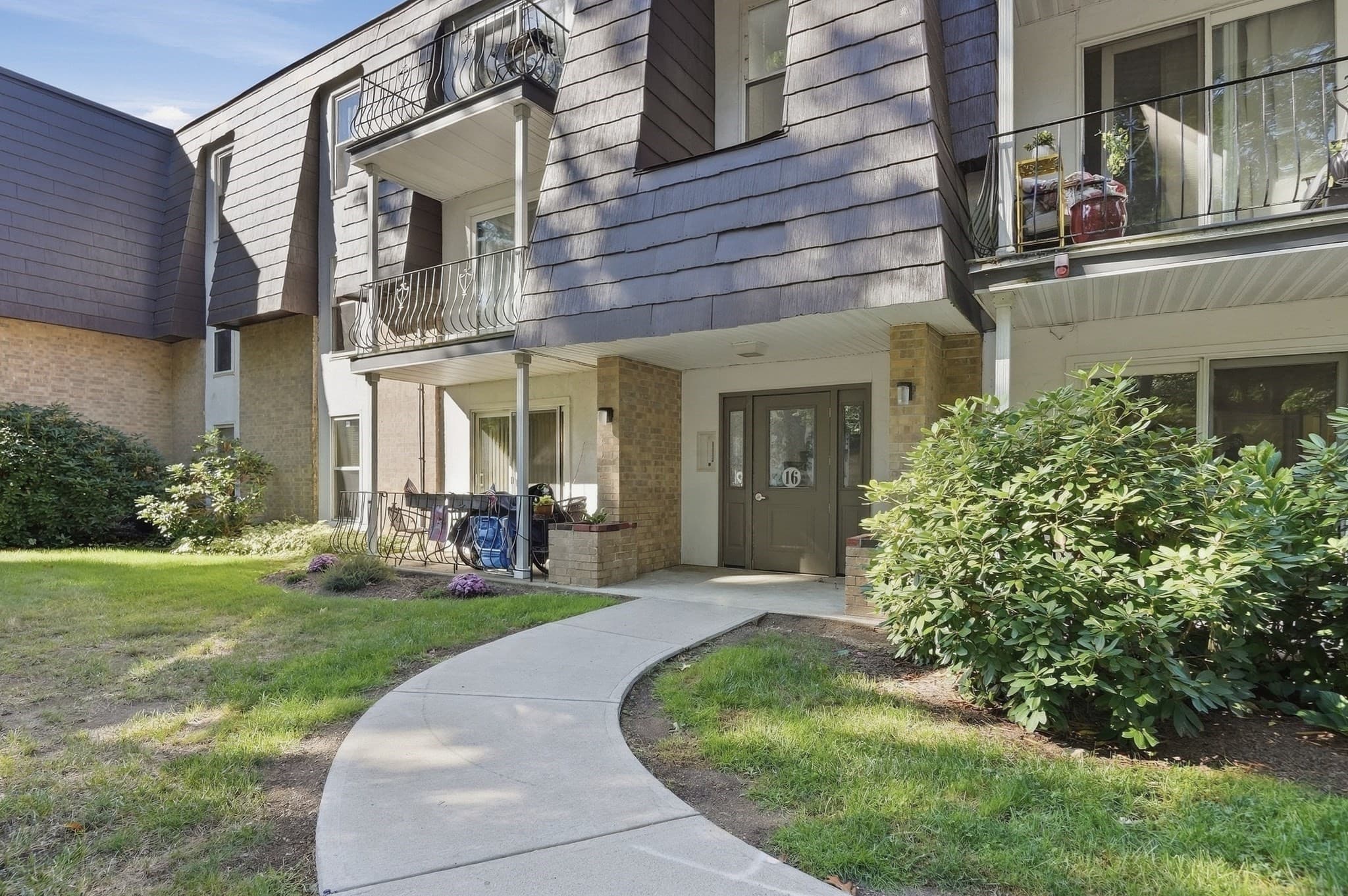 Condominium at 16 Shadowbrook Ln # 35, Milford MA 01757, Milford, photo 19 of 23
