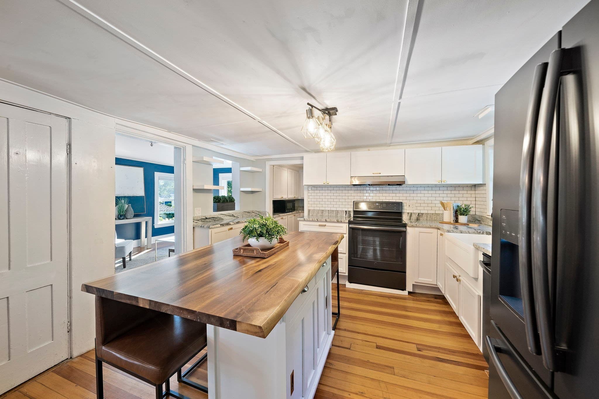 Single Family Residence at 41 Chapel St, Canton MA 02021, Canton, photo 5 of 41