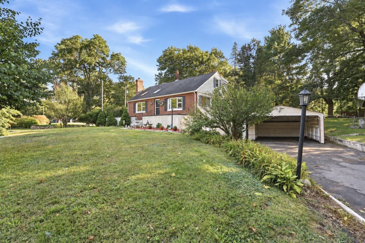 Single Family Residence at 189 Allen Road, Billerica MA 01821, Billerica, photo 2 of 41