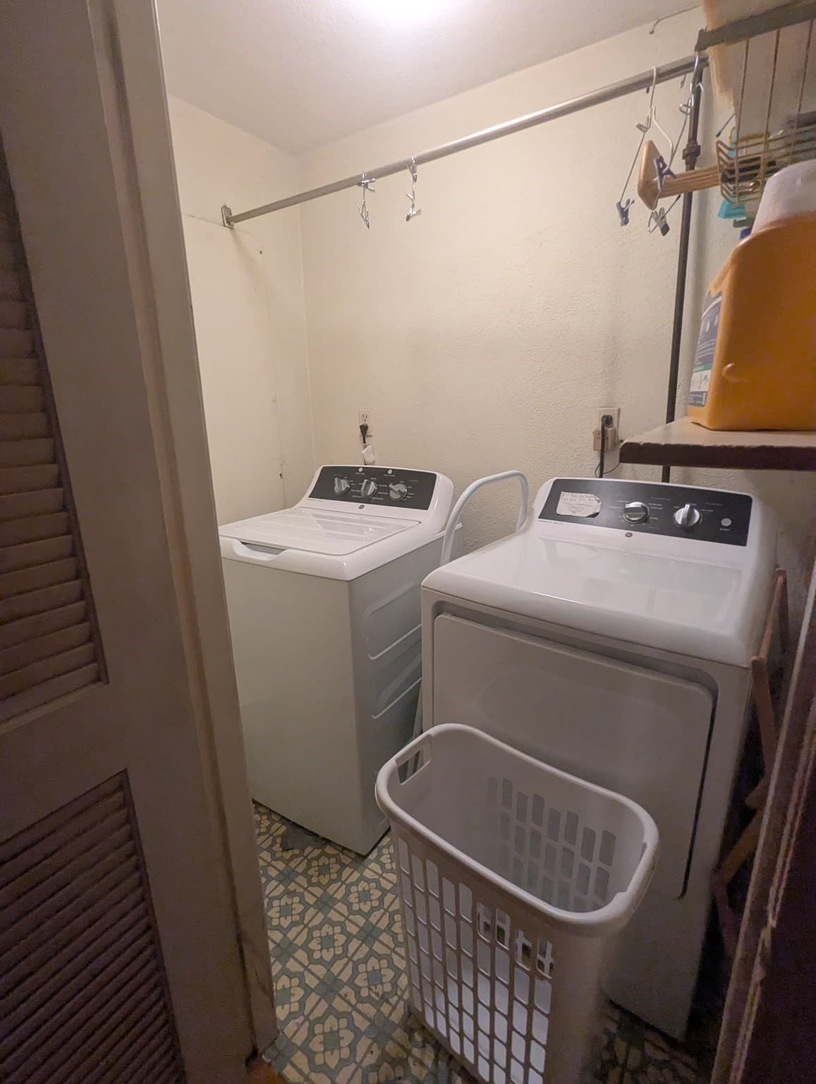 3 Family at 598 East Fourth Street, Boston MA 02127, Boston, photo 16 of 19