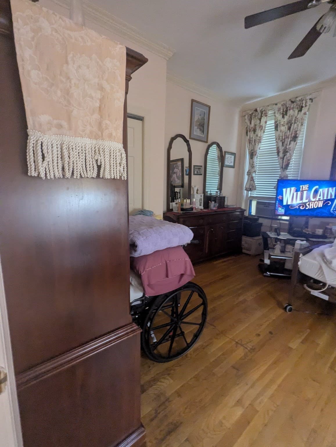 3 Family at 598 East Fourth Street, Boston MA 02127, Boston, photo 9 of 19