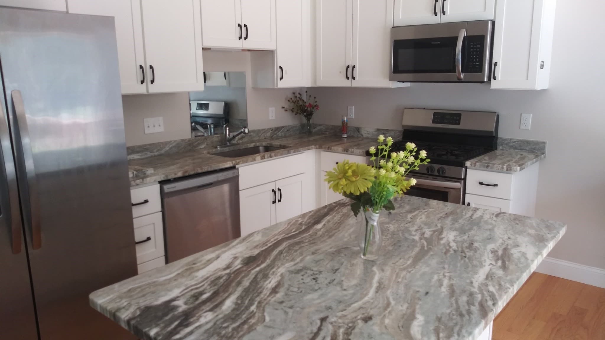 27 Dora Dr # B, Taunton MA 02780
