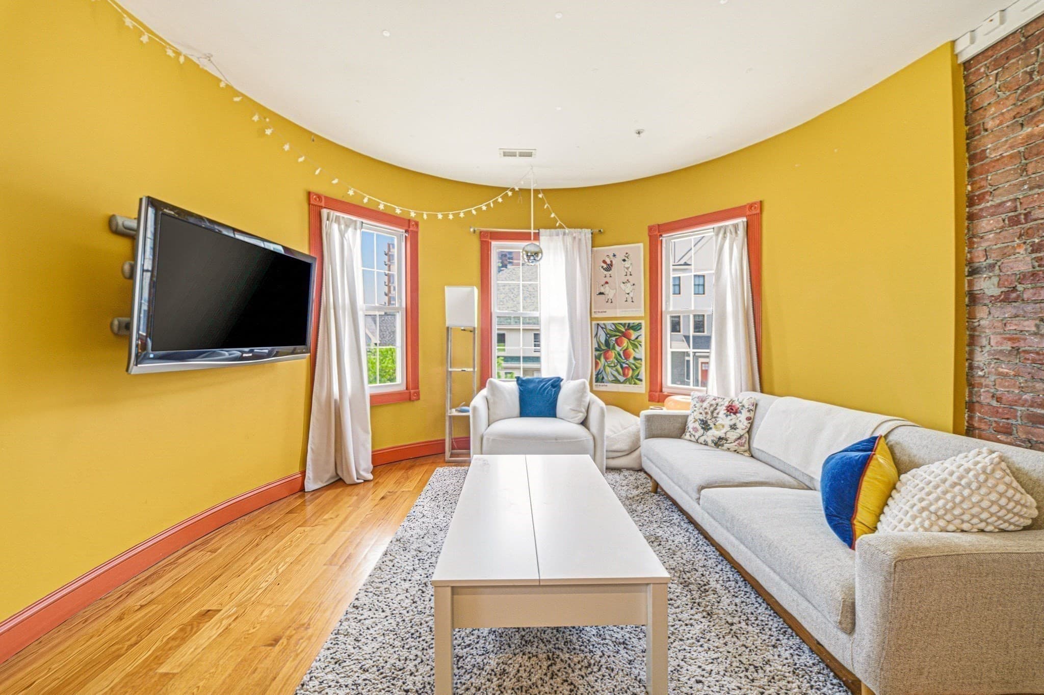 12-14 Everett St # 202, Boston MA 02134
