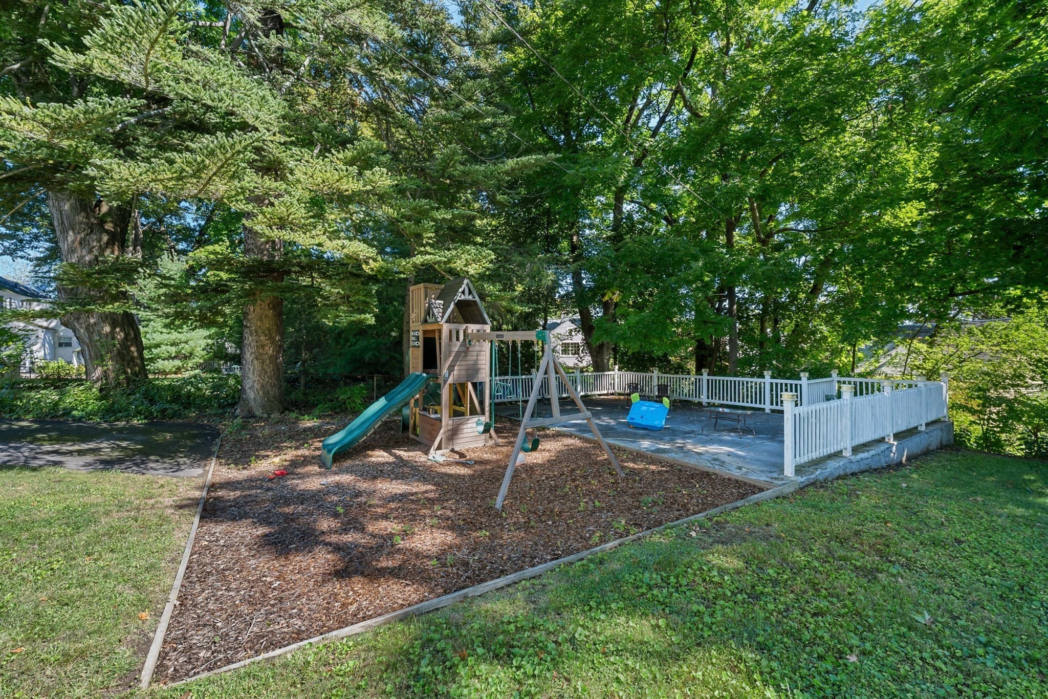 Single Family Residence at 19 S Lenox St, Worcester MA 01602, Worcester, photo 38 of 42