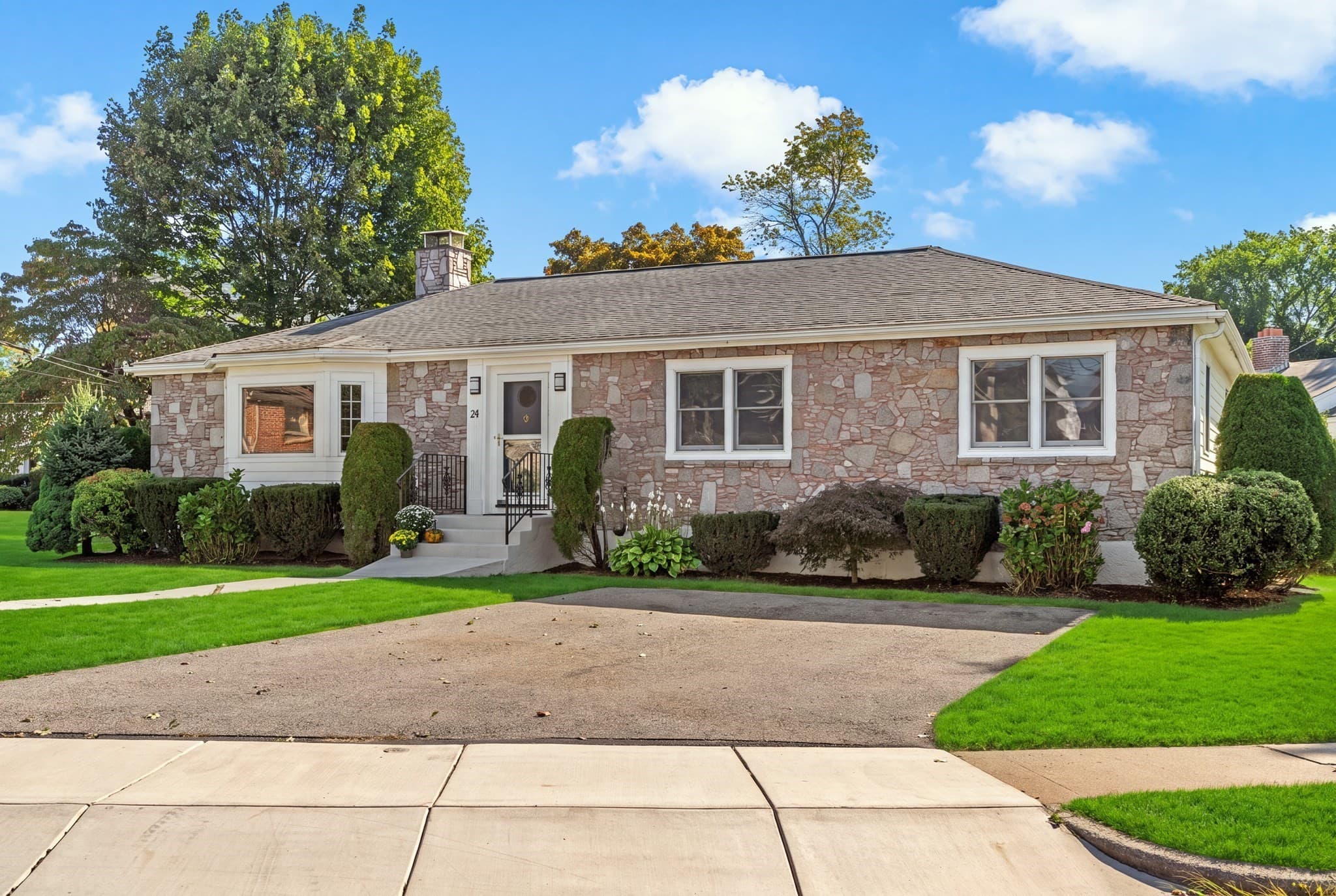 24 Great Meadow Rd, Newton MA 02459