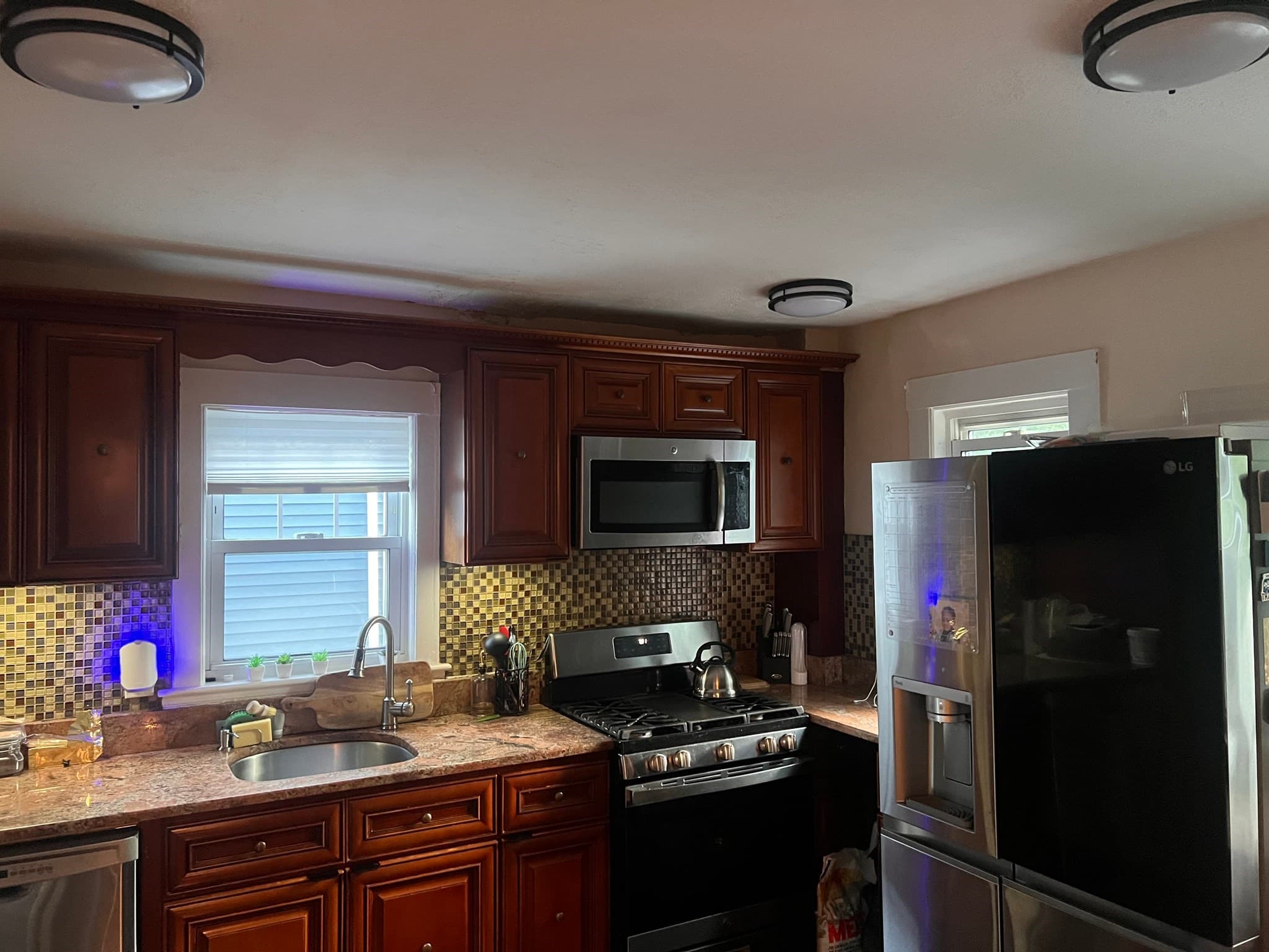 Single Family Residence at 21 Commonweath Ave, Dedham MA 02026, Dedham, photo 4 of 17