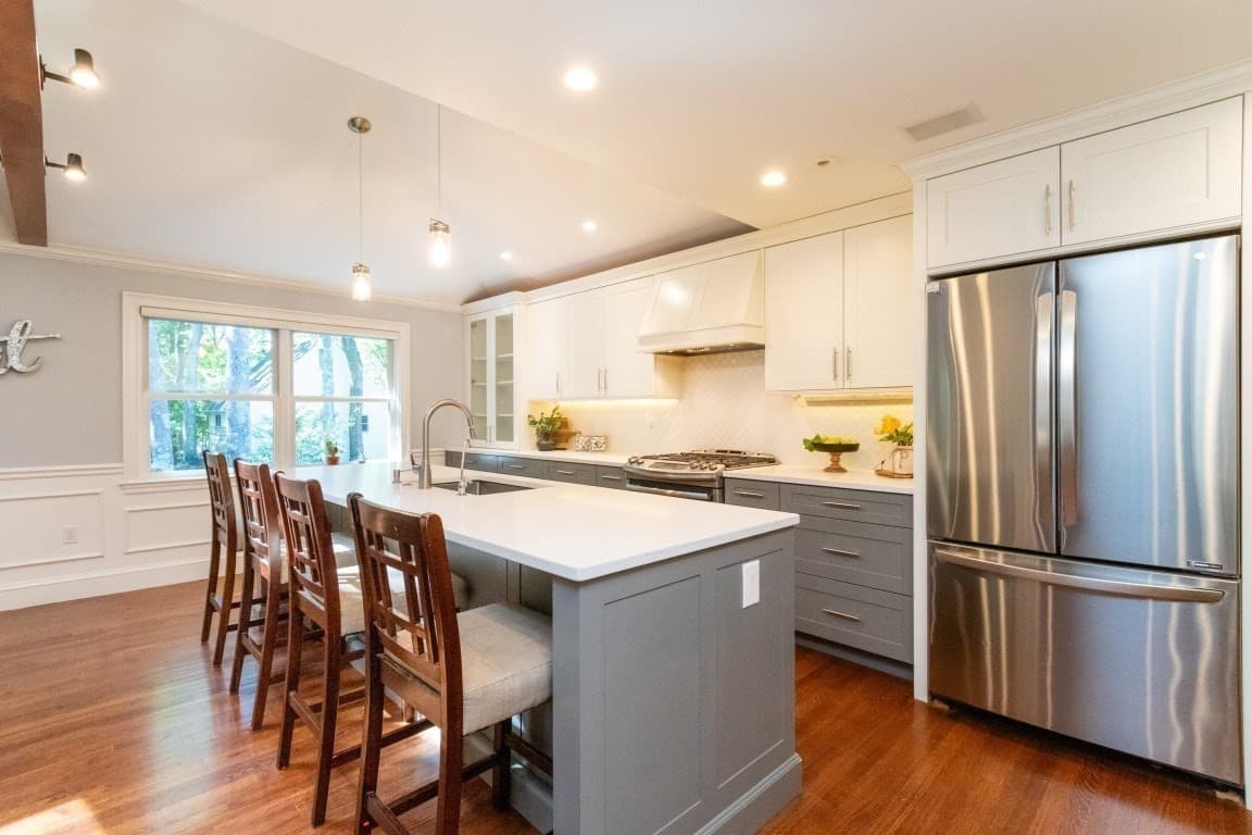 Single Family Residence at 30 Sarah St, Burlington MA 01803, Burlington, photo 7 of 42