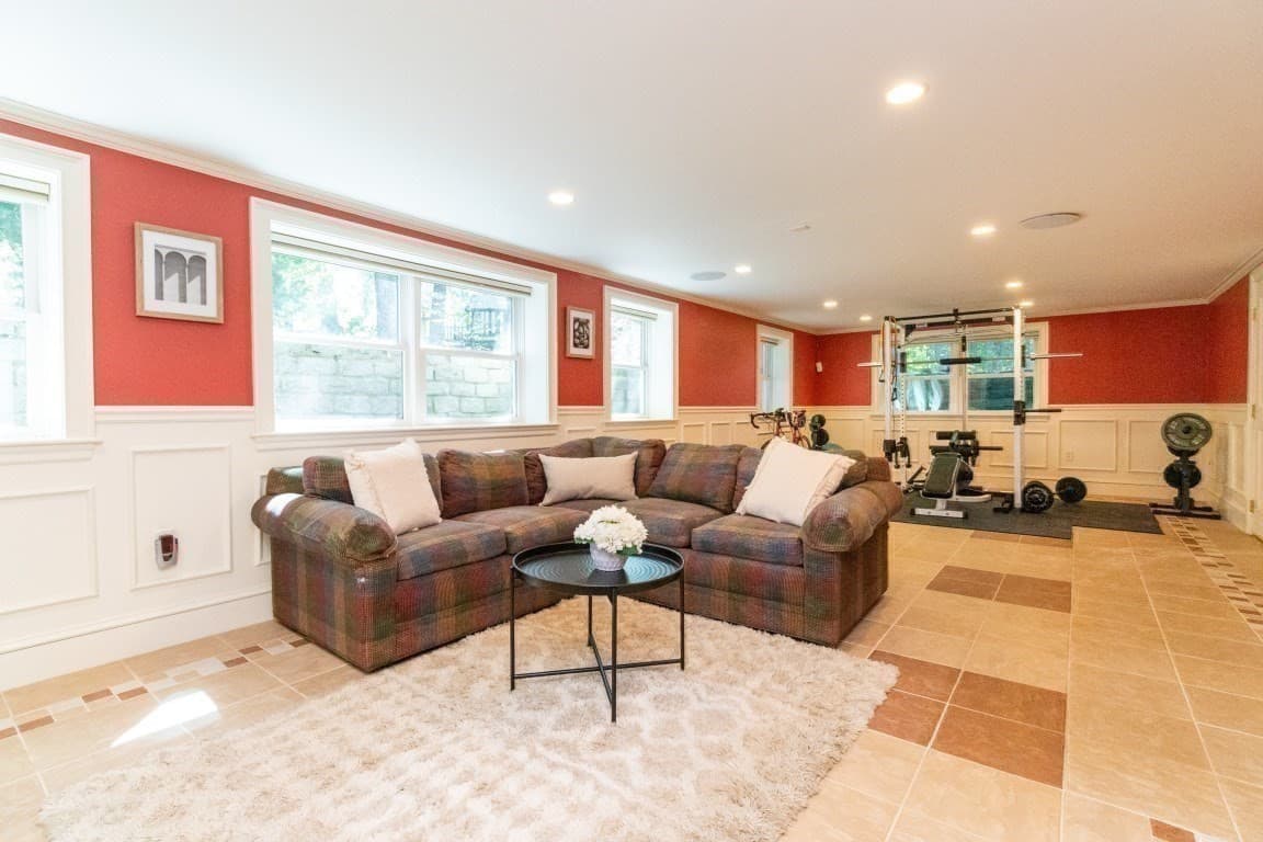 Single Family Residence at 30 Sarah St, Burlington MA 01803, Burlington, photo 31 of 42