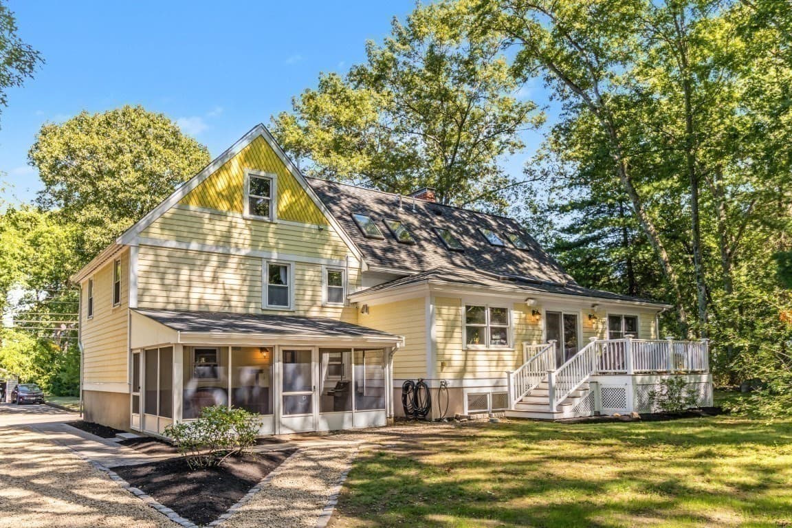 Single Family Residence at 30 Sarah St, Burlington MA 01803, Burlington, photo 4 of 42