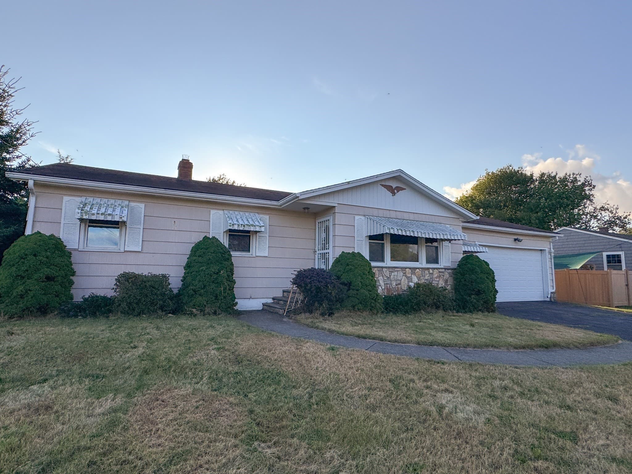 Single Family Residence at 7 Ann Ave, Dartmouth MA 02747, Dartmouth, photo 3 of 29
