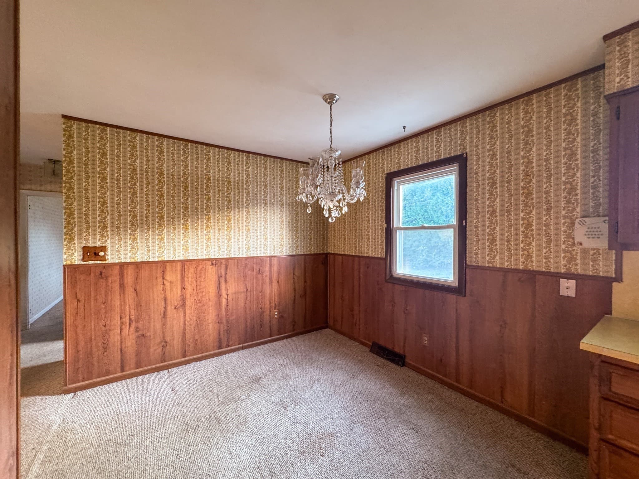 Single Family Residence at 7 Ann Ave, Dartmouth MA 02747, Dartmouth, photo 14 of 29