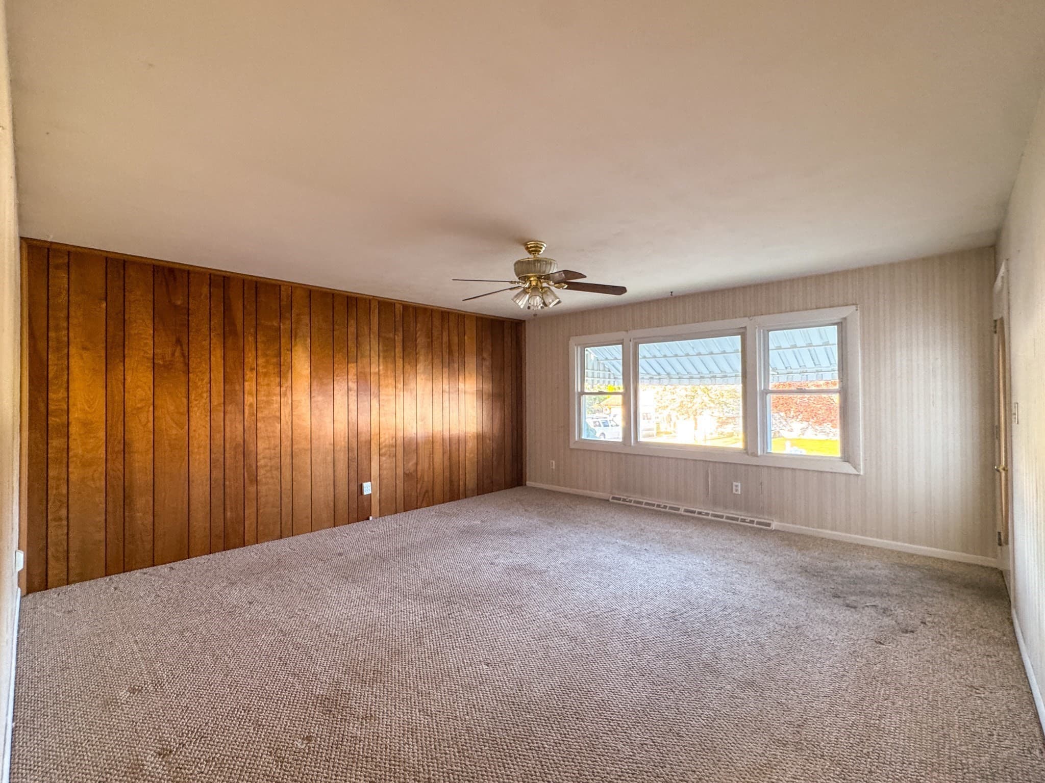 Single Family Residence at 7 Ann Ave, Dartmouth MA 02747, Dartmouth, photo 18 of 29