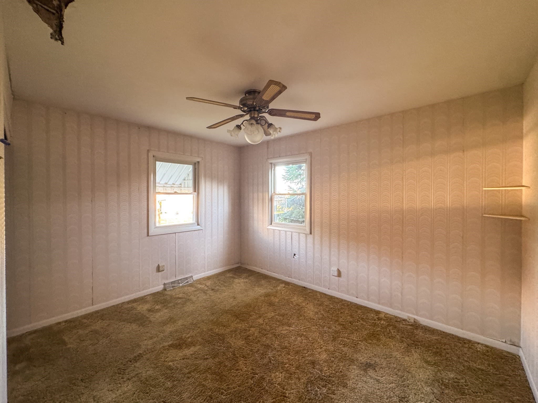 Single Family Residence at 7 Ann Ave, Dartmouth MA 02747, Dartmouth, photo 11 of 29