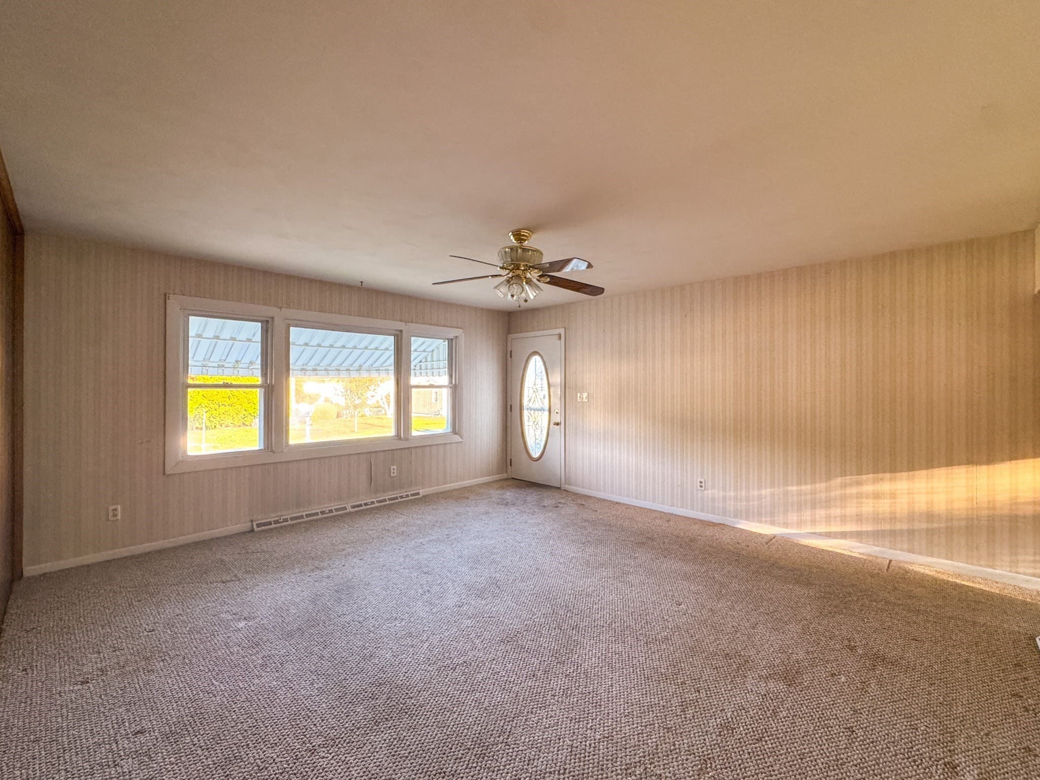 Single Family Residence at 7 Ann Ave, Dartmouth MA 02747, Dartmouth, photo 19 of 29