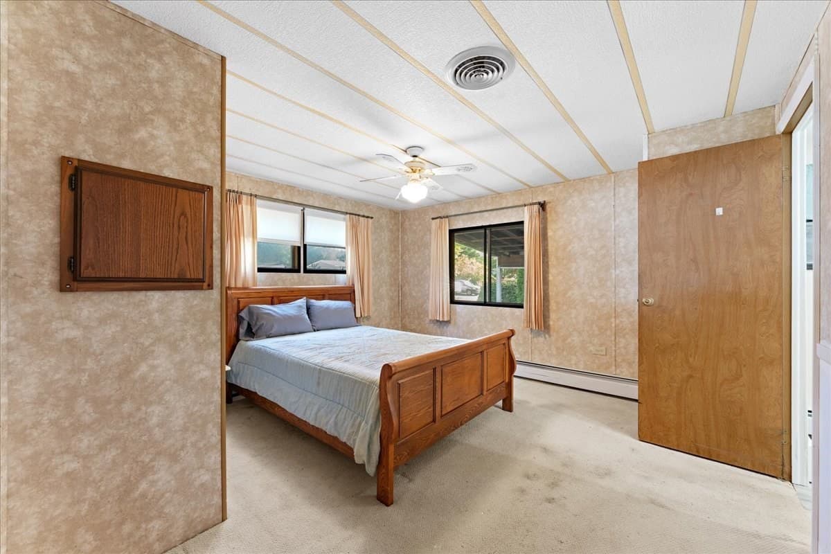 Mobile Home at 36 Silver Birch Ln, Kingston MA 02364, Kingston, photo 12 of 22