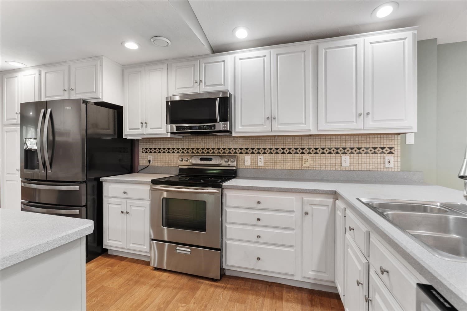 Single Family Residence at 59 Southgate Rd, Franklin MA 02038, Franklin, photo 10 of 42