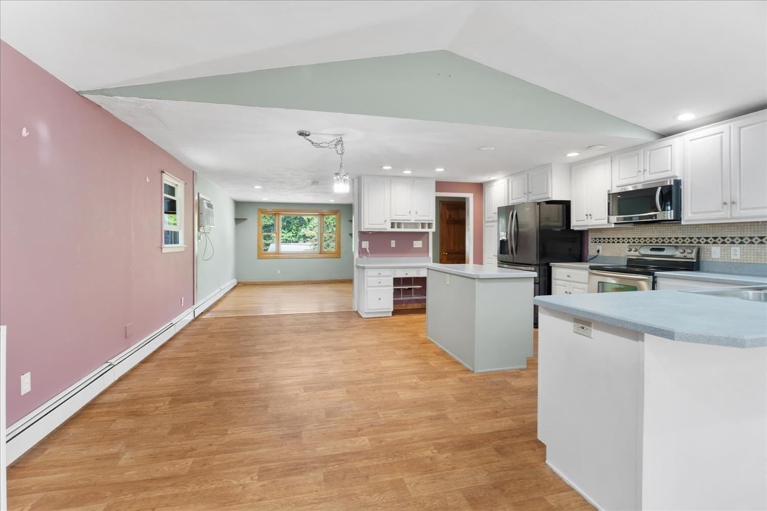 Single Family Residence at 59 Southgate Rd, Franklin MA 02038, Franklin, photo 11 of 42
