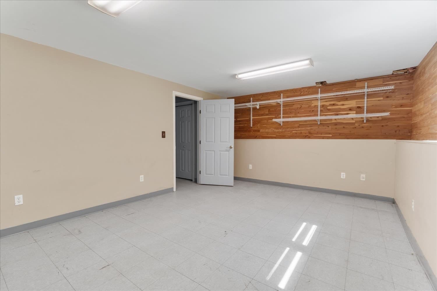 Single Family Residence at 59 Southgate Rd, Franklin MA 02038, Franklin, photo 29 of 42
