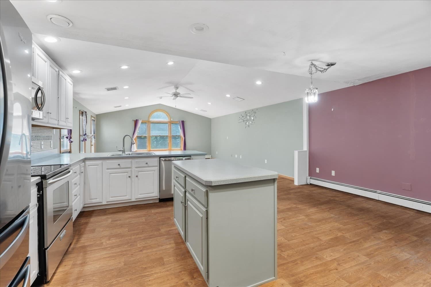 Single Family Residence at 59 Southgate Rd, Franklin MA 02038, Franklin, photo 8 of 42