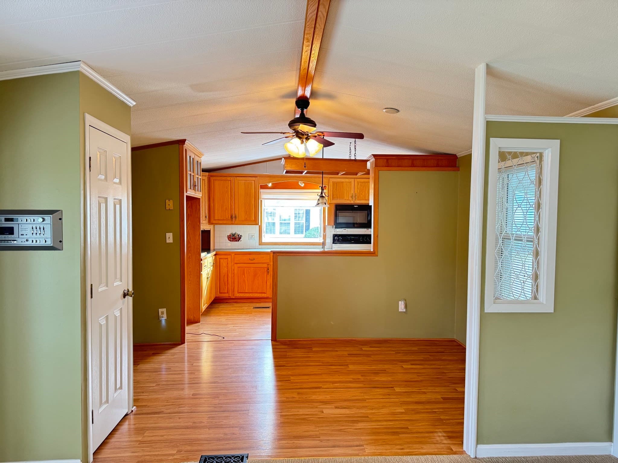 Mobile Home at 9 Shortway, Plainville MA 02762, Plainville, photo 8 of 28