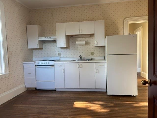 Apartment at 82 Pleasant Street # 2, Woburn MA 01801, photo 3 of 9