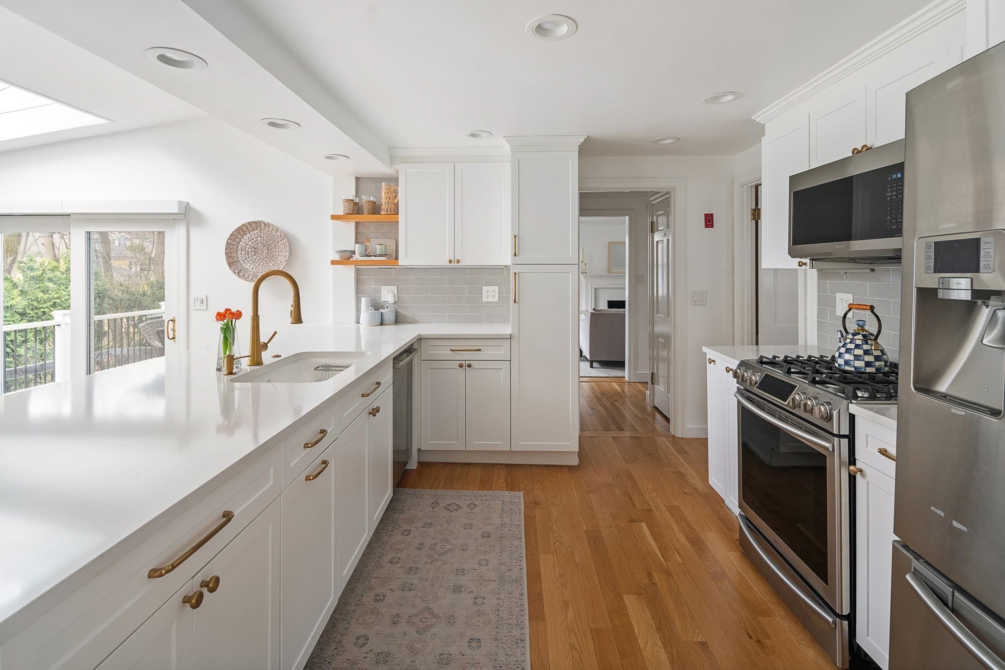 Single Family Residence at 39 River Glen Rd, Wellesley MA 02481, Wellesley, photo 5 of 34