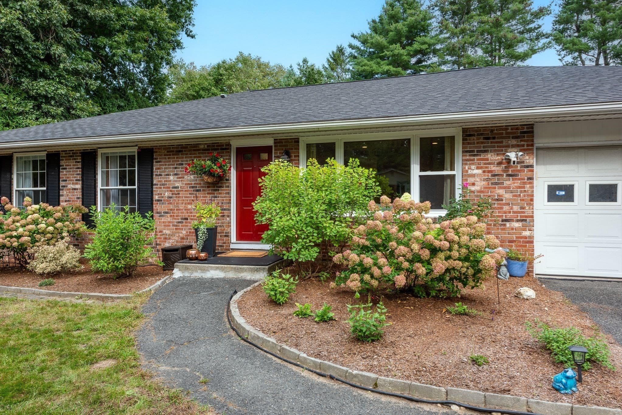Single Family Residence at 69 Grantwood Dr, Amherst MA 01002, Amherst, photo 2 of 40