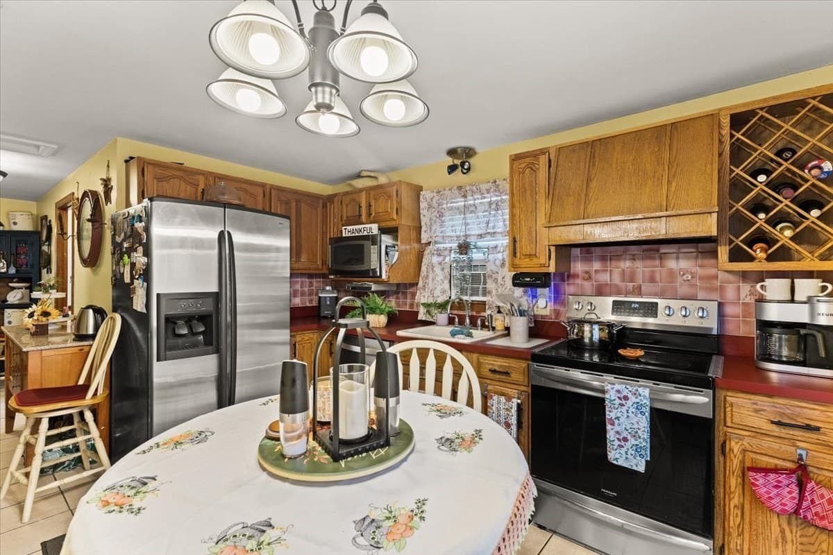 Multi Family at 35 Godfrey St, Taunton MA 02780, Taunton, photo 13 of 41