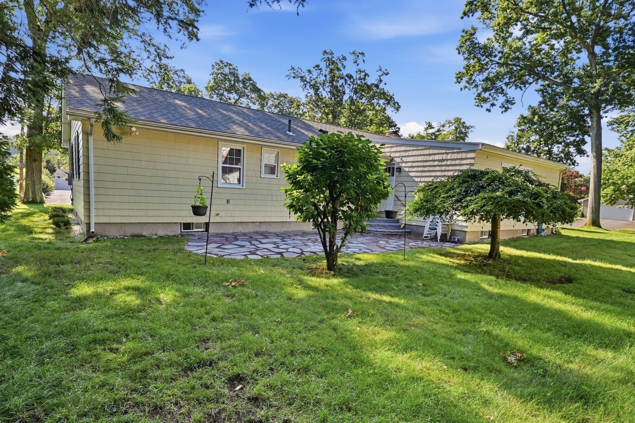 Single Family Residence at 80 Lynnwood Drive, Longmeadow MA 01106, Longmeadow, photo 7 of 42