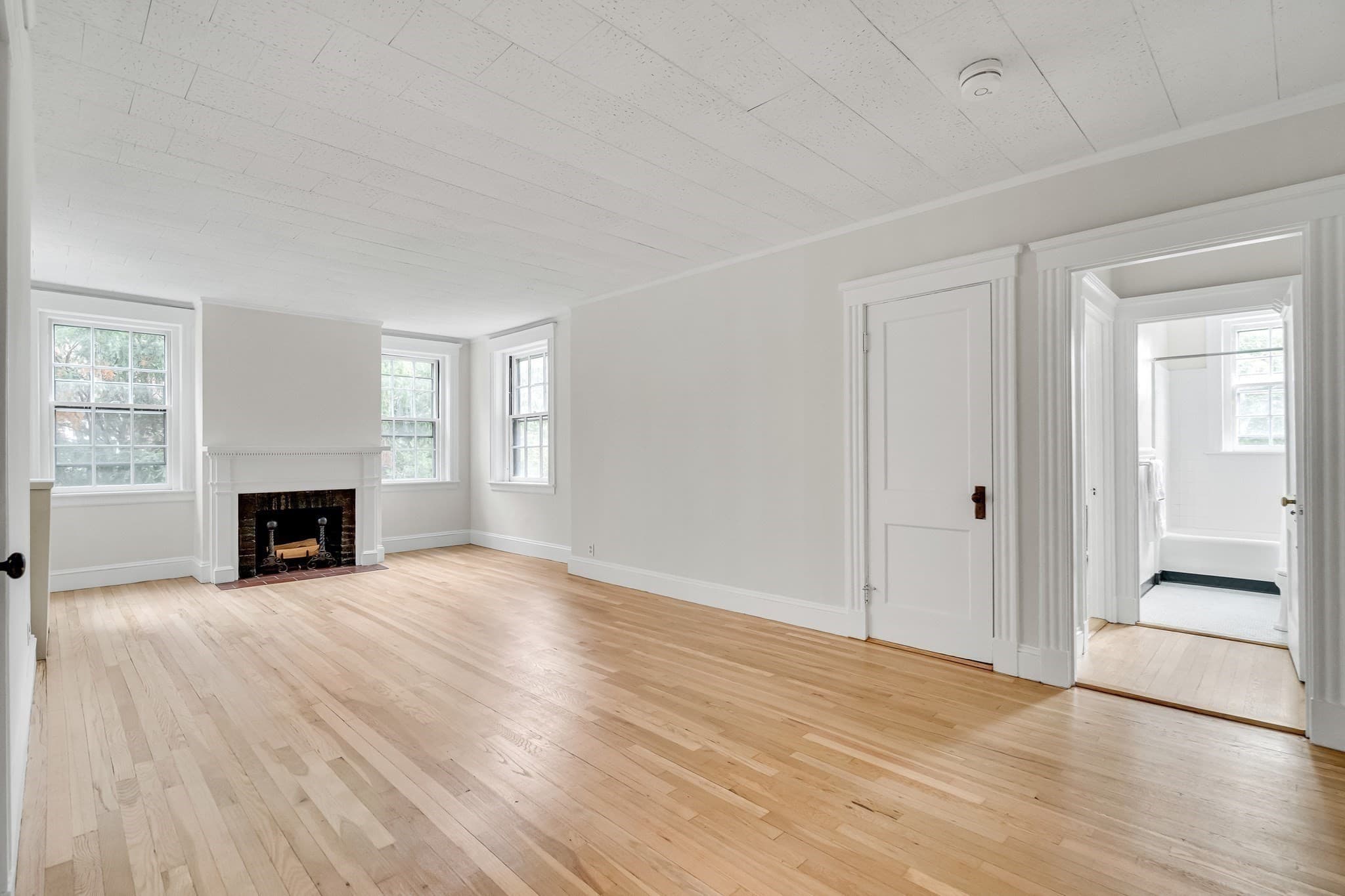Condominium at 43 Linnaean # 24, Cambridge MA 02138, Cambridge, photo 6 of 19