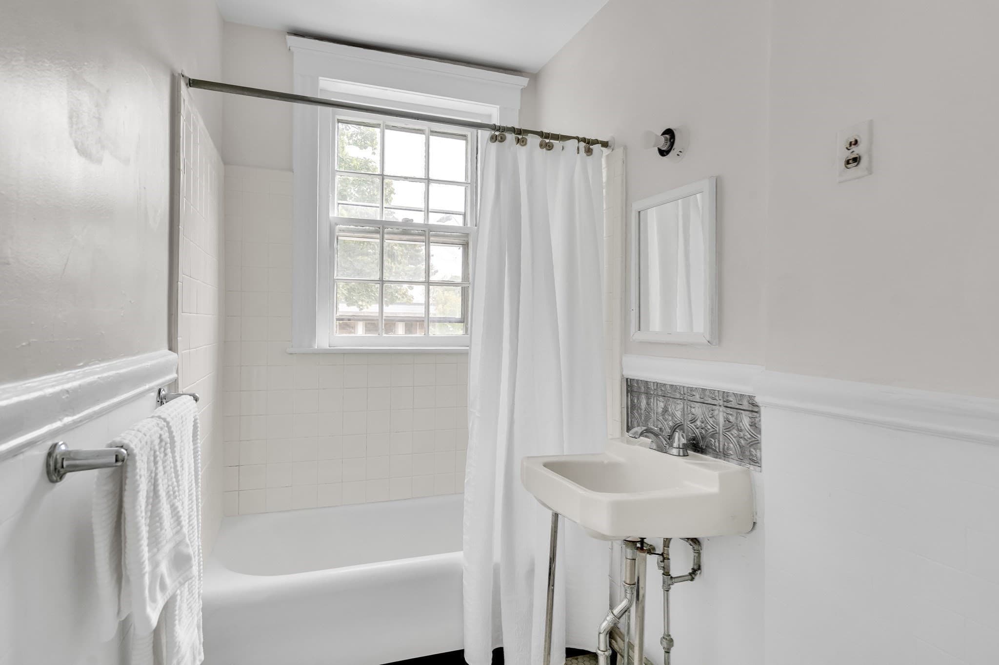 Condominium at 43 Linnaean # 24, Cambridge MA 02138, Cambridge, photo 14 of 19