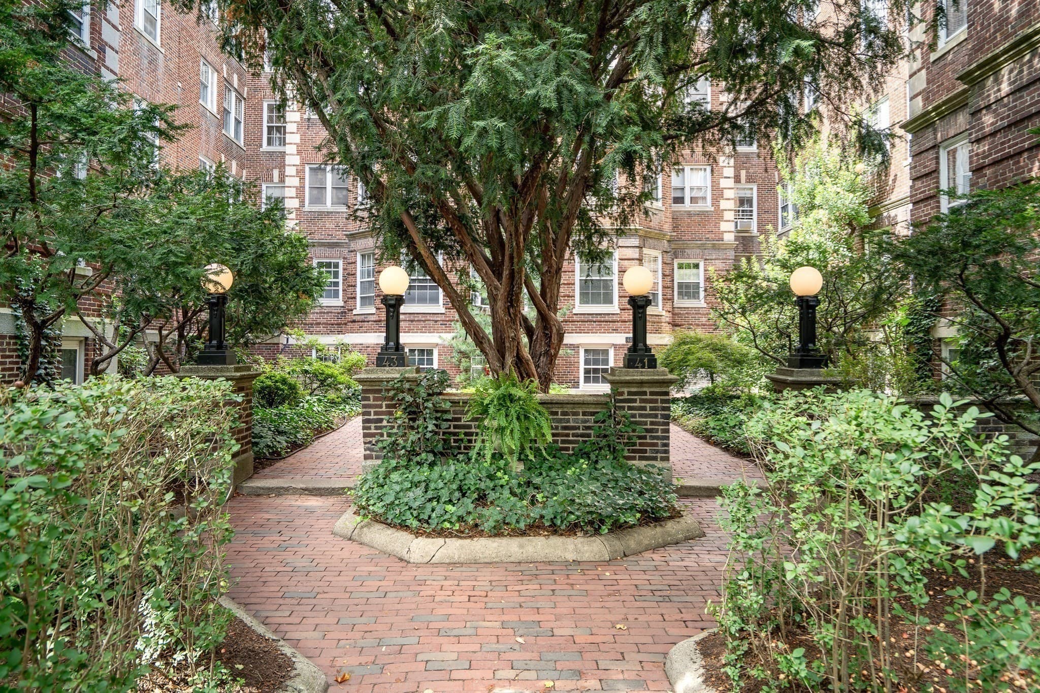 Condominium at 43 Linnaean # 24, Cambridge MA 02138, Cambridge, photo 18 of 19