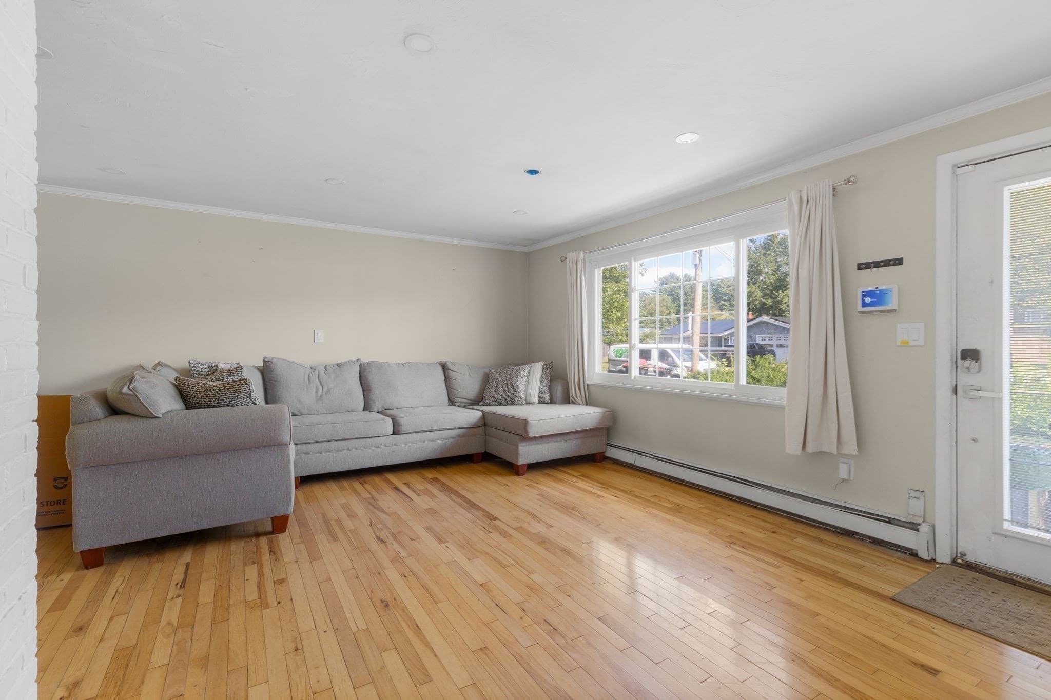 Single Family Residence at 156 Boundary St, Brockton MA 02302, Brockton, photo 5 of 20