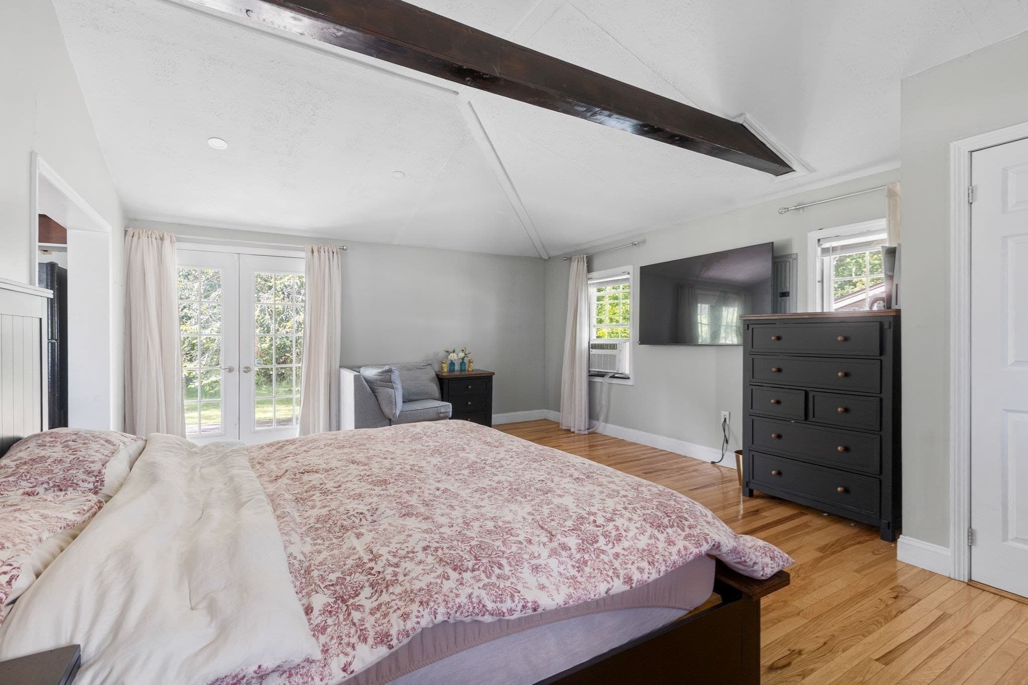 Single Family Residence at 156 Boundary St, Brockton MA 02302, Brockton, photo 11 of 20