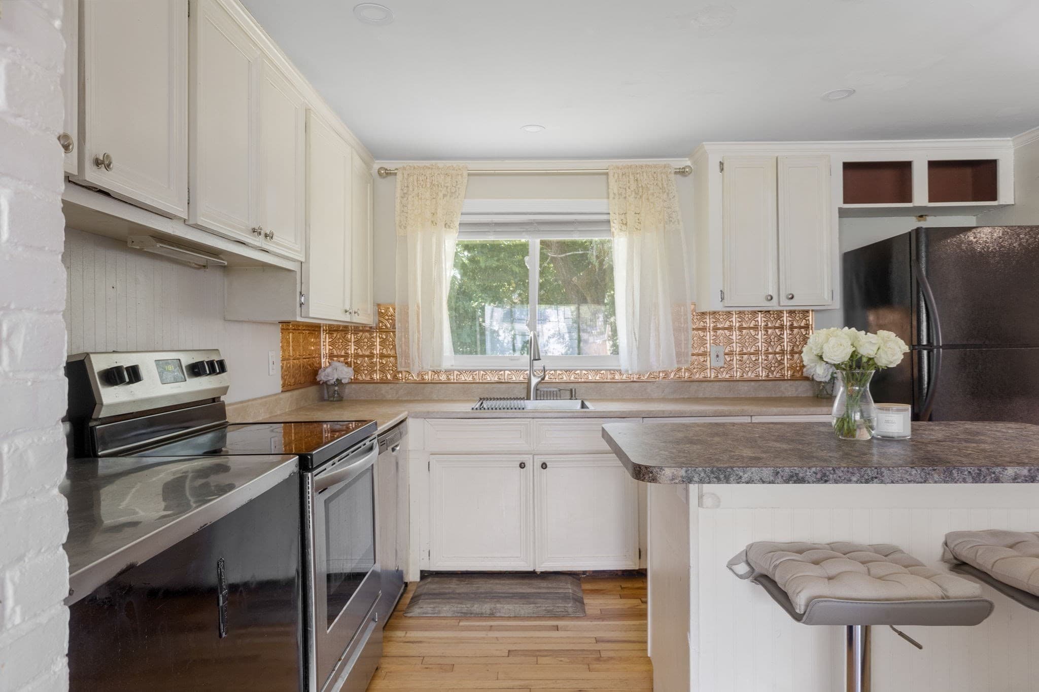 Single Family Residence at 156 Boundary St, Brockton MA 02302, Brockton, photo 8 of 20