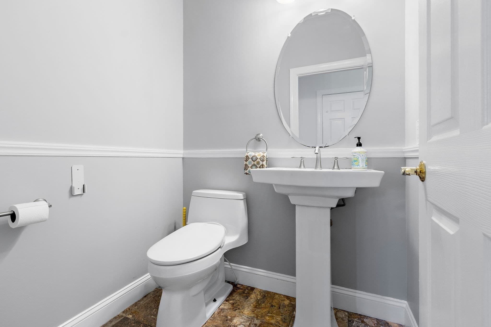 Single Family Residence at 7 Cherokee Rd, Canton MA 02021, Canton, photo 16 of 37