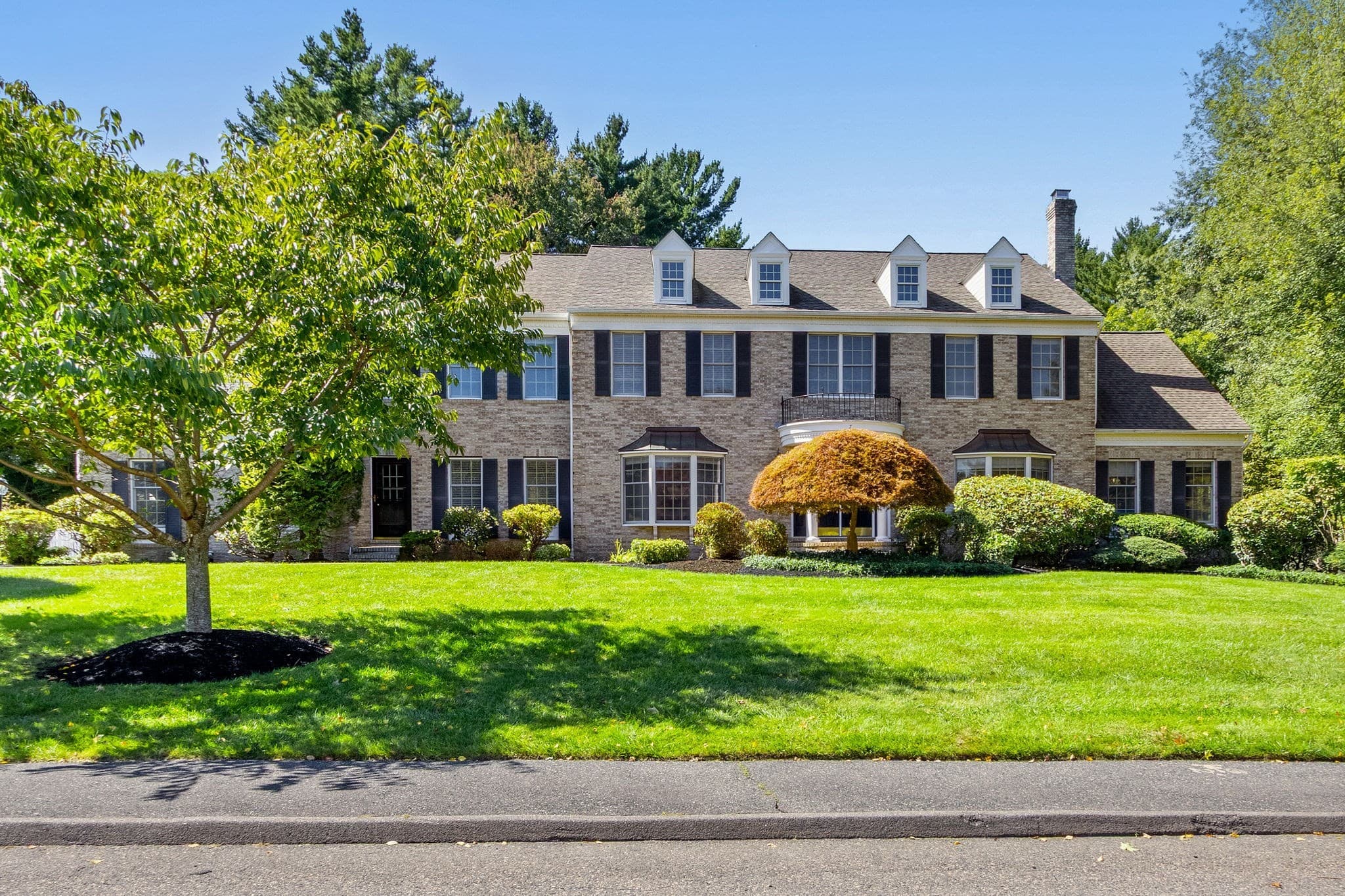 7 Cherokee Rd, Canton MA 02021