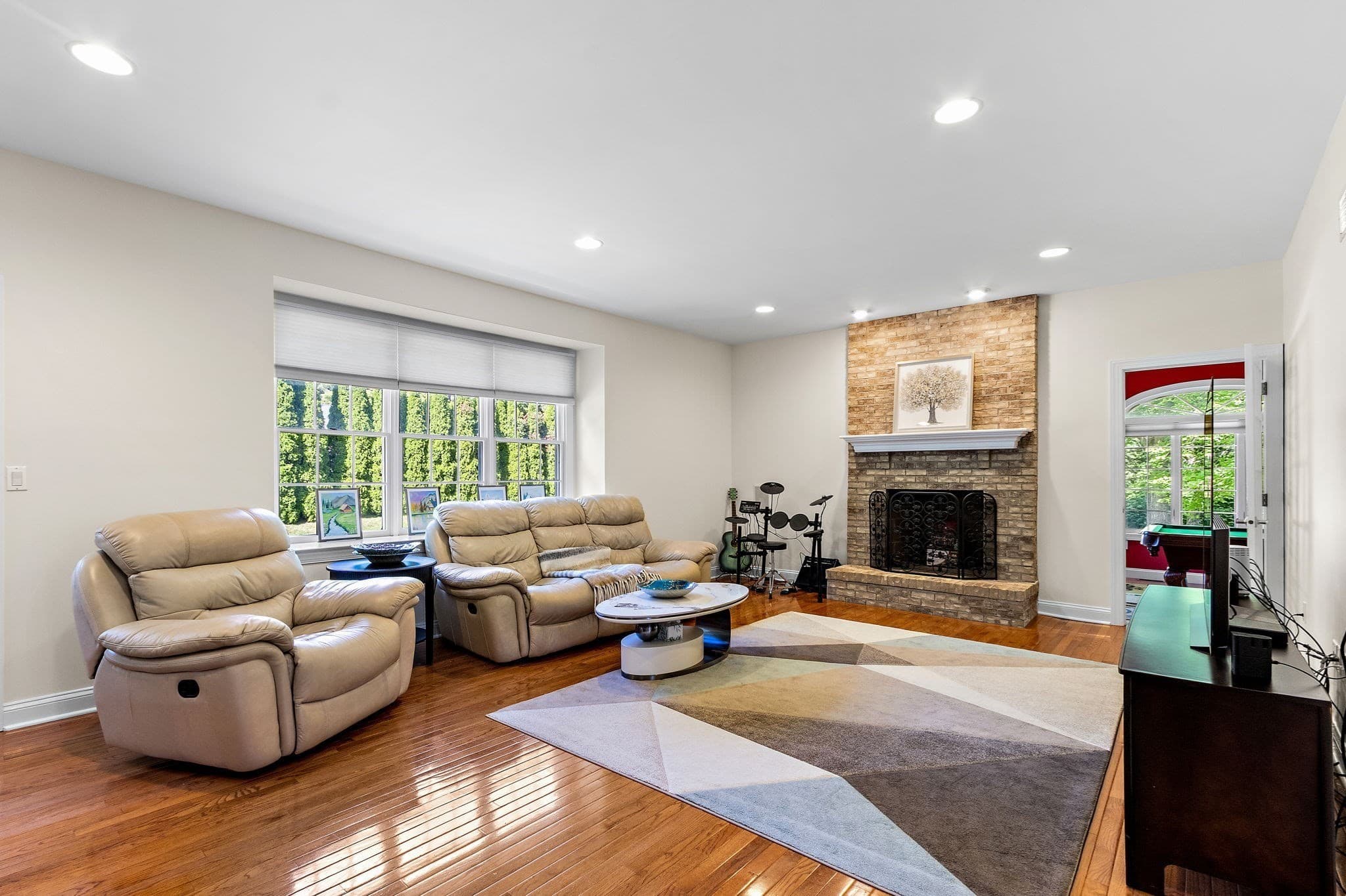 Single Family Residence at 7 Cherokee Rd, Canton MA 02021, Canton, photo 5 of 37