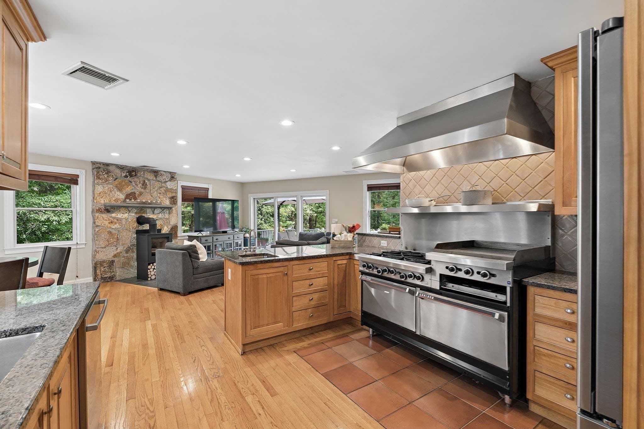 Single Family Residence at 160 Range Road, Concord MA 01742, Concord, photo 5 of 31
