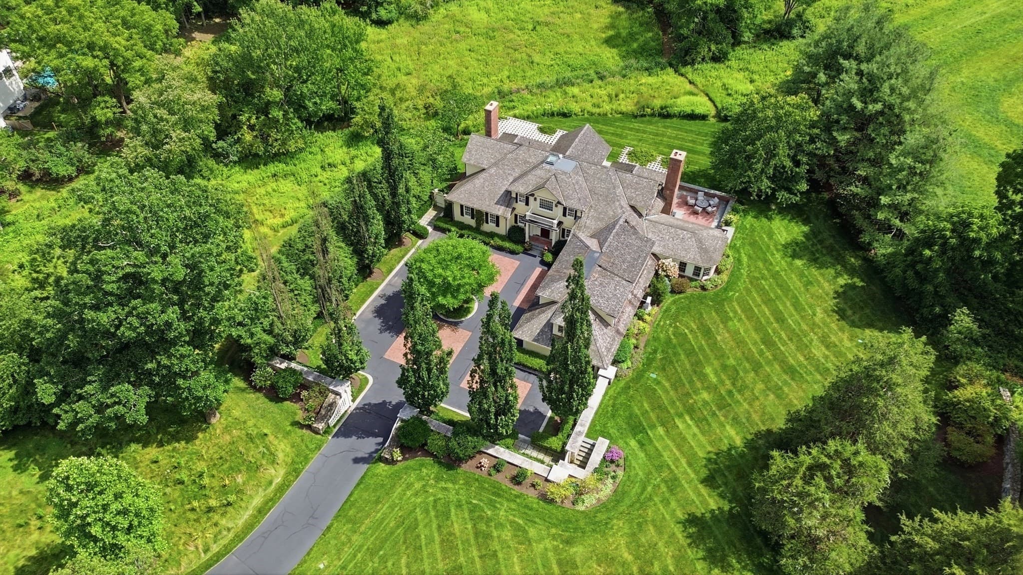 55 Estabrook Road, Concord MA 01742