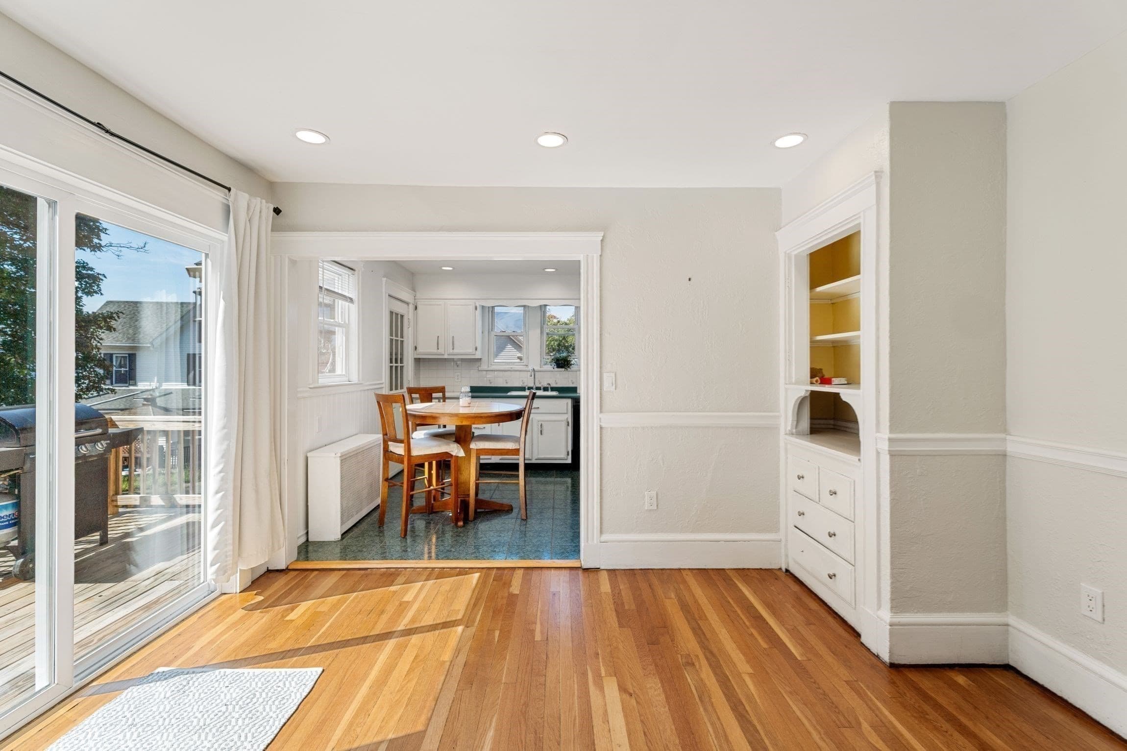 Single Family Residence at 11 Clifton Ave, Saugus MA 01906, Saugus, photo 5 of 21