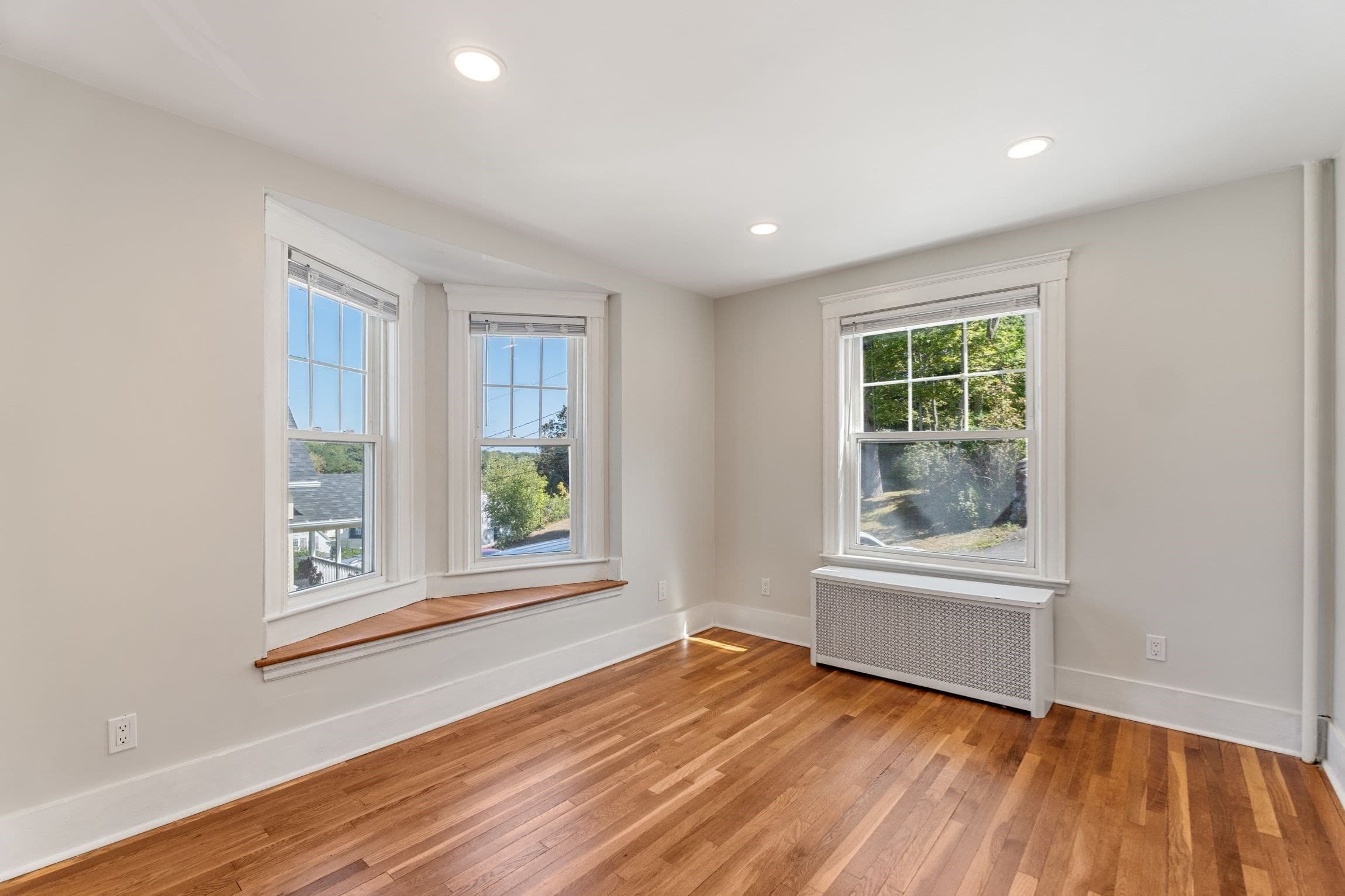 Single Family Residence at 11 Clifton Ave, Saugus MA 01906, Saugus, photo 9 of 21