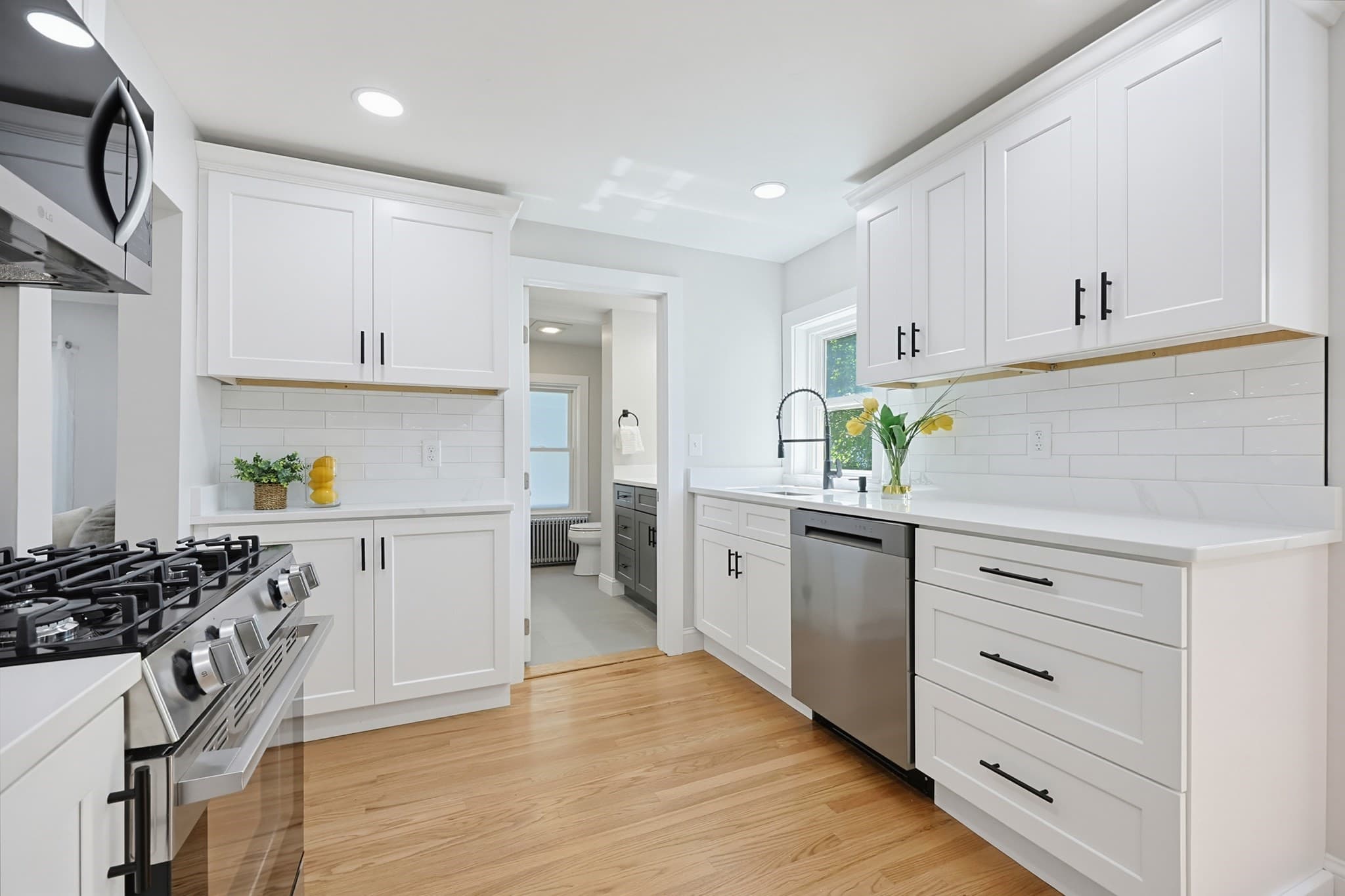 Single Family Residence at 165 Chestnut St, North Attleboro MA 02760, North Attleboro, photo 6 of 38