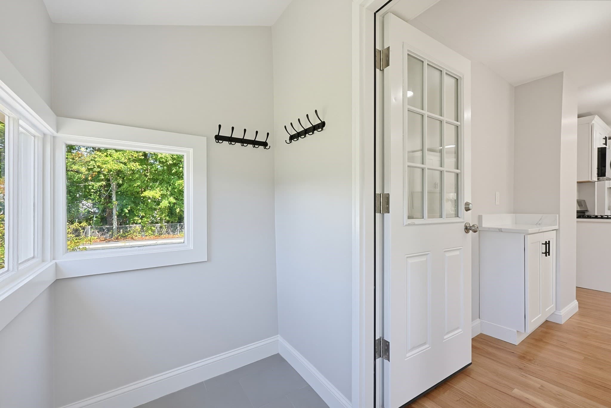 Single Family Residence at 165 Chestnut St, North Attleboro MA 02760, North Attleboro, photo 13 of 38